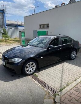 Prodám BMW E90 318i