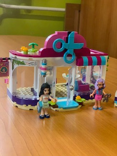 Lego friends Kadeřnictví v městečku Heartlake