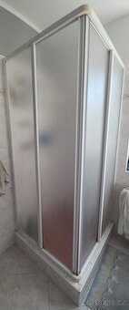 sprchová zástěna