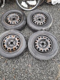 4x 15" plechové disky na Renault nebo Dacia.