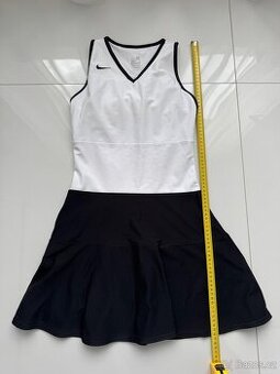 Damske tenisove saty Nike vel XS