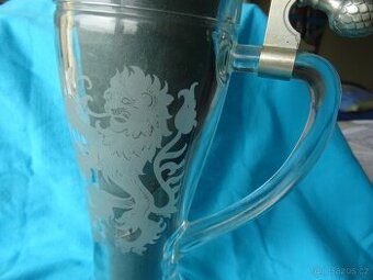 korbel lýtkového typu,leptaný bavorský znak,cínové víčko