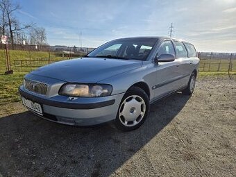 Volvo V70,2.5D, 103kw, nová STK.