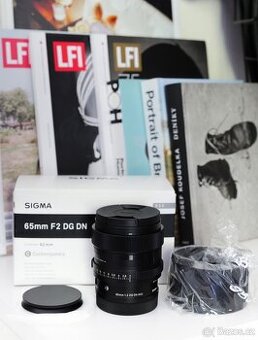 SIGMA 65 mm f/2 Contemporary pro L-mount