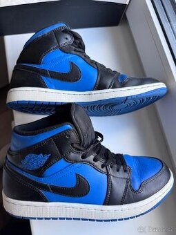 Nike Jordan Air 1 Mid velikost 40,5