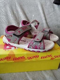 Dívčí sandály NOVÉ