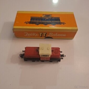 TT, vláčky. Dieels Lokotiva T334  ROSNIČKA.