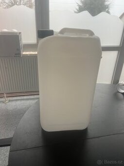 Plastové kanystry 25 l