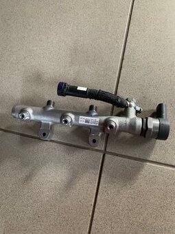 Nová vstřikovací lišta 059130089CS a palivový regulátor