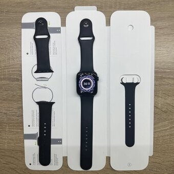 APPLE WATCH 6 44mm | 85% Baterie  | Minimum oděrek