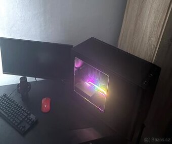 Výkonný herní / pracovní počítač