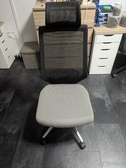 Ergonomické kancelárske kreslo s opierkou hlavy