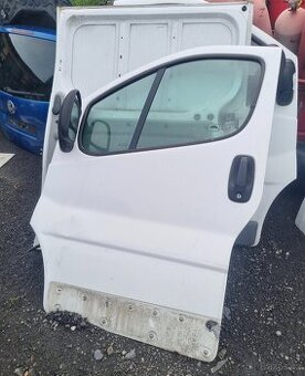 Opel vivaro nebo renault trafic řidičské dveře