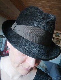 Klobouk po dědovi vel. L