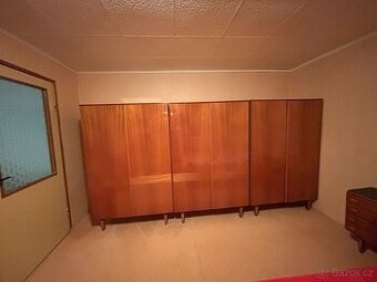 Plně funkční retro ložnice