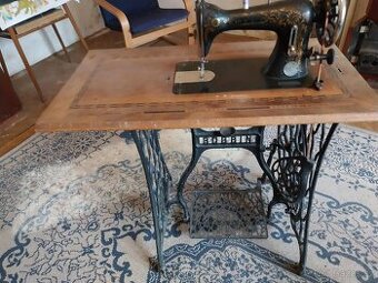 Šicí stroj VERITAS