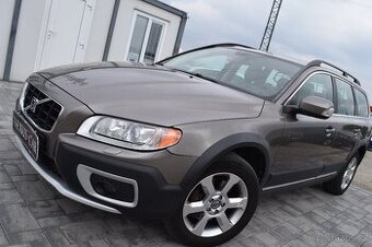 Volvo XC70 2.4 d 120KW 4X4 ALU TAŽNÉ