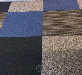 Čtvercový zátěžový koberec - 4 vzory - 33 m2