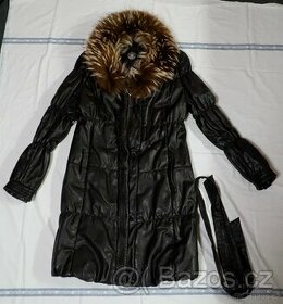 Dámský kožený černý kabát KARA - 1