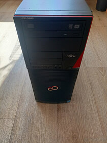 Workstation Fujitsu Celsius R930N