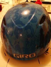 Chlapecka lyžařská helma zn. Giro, vel. 52-55