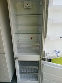 lednice s mrazákem Whirpool