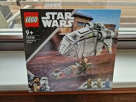 LEGO 75338 Přepadení na planetě Ferrix
