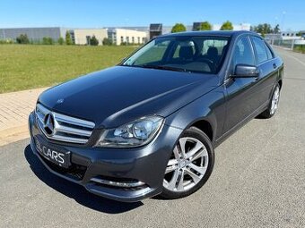 MERCEDES-BENZ C180 CGI //2013 AVANTGARDE 7G SERVISKA ROZVODY