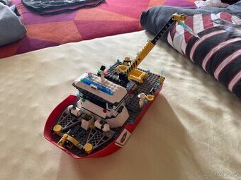 Lego Hasičská loď 60109