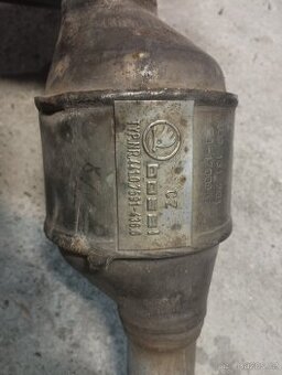 Motor 1.9 AEF, katalizátor - 1