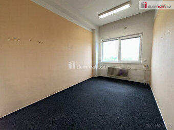 Kanceláře 13m2, Podivín - 1