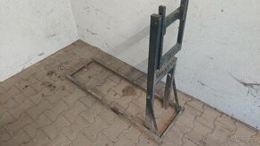 Prodám svěrnou kozu na řezání dřeva