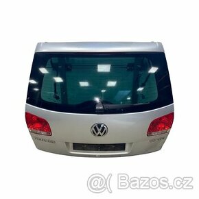 Páté dveře stříbrná metalíza LA7W VW Touareg 7L r.v. 2006