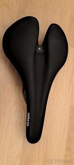 sedlo Bontrager Yatra elite