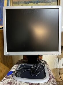 Monitor HP L1950 19 palců plně funkční
