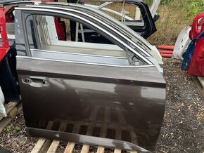 Škoda Superb 3 pravé přední dveře