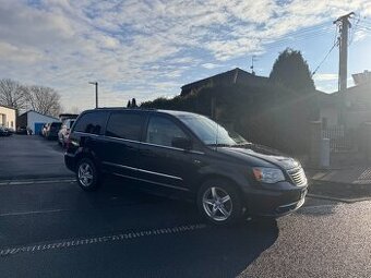 Chrysler Town Country 3,6 RT Penta DVD 2014
