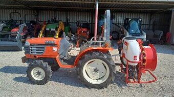 Malotraktor Kubota B92 4x4