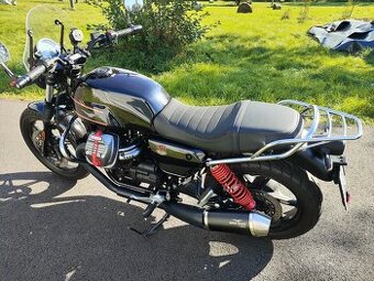 Moto Guzzi V7 850 Stone