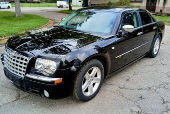 CHRYSLER 300C, 2,7i VÝBORNÝ STAV.