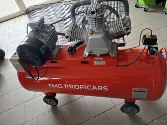 Pístový vzduchový kompresor 300l, 900l/min