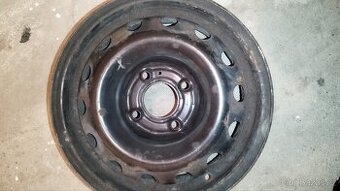 Toyota, 4 plechové disky 14, ET 34 ,
