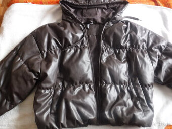 Hnědá zimní dívčí bunda