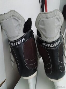 Dětské hokejové brusle Bauer