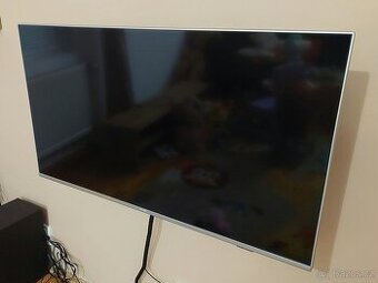 Televize Philips 4K AMBILIGHT, 43", 108cm
