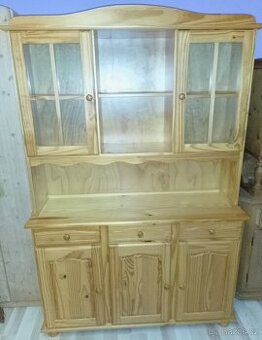 Celo masivní příborník