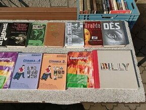 Hnihy učebnice zpěvníky detektivky pro slepce