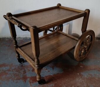 Dubový, rustikální, kuchyňský vozík.