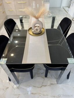 Jídelní stůl Kante 140x90cm, sklo a chromové nohy