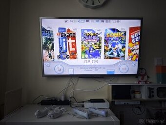 Nintendo Wii 2x bezdrátový  ovladač+nunchuck, 102 her